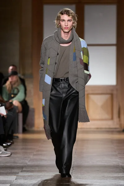 Look 26